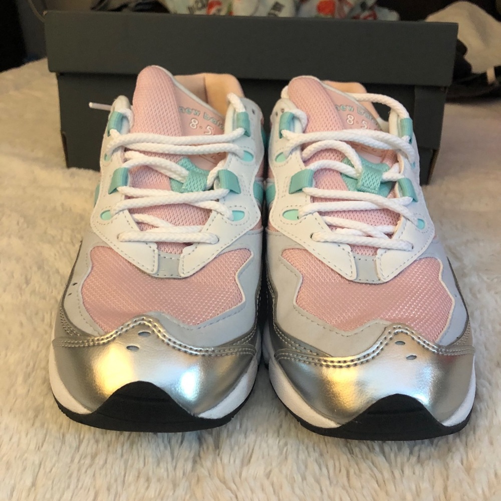 New Balance 850 Sneakers